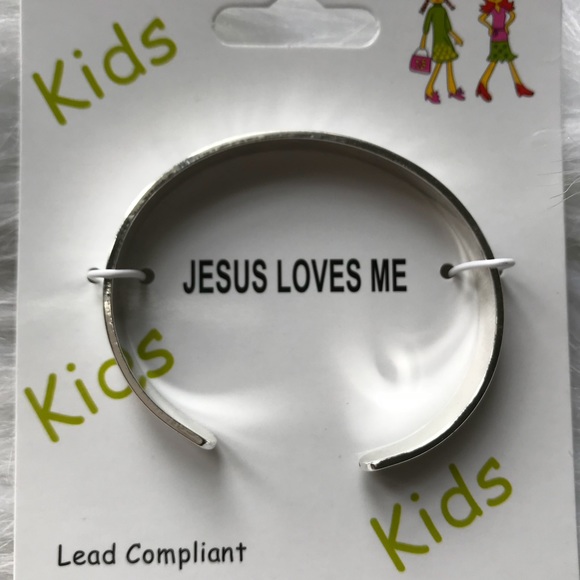 🆕🌸 JESUS LOVES ME KIDS CUFF BRACELET - Picture 2 of 4